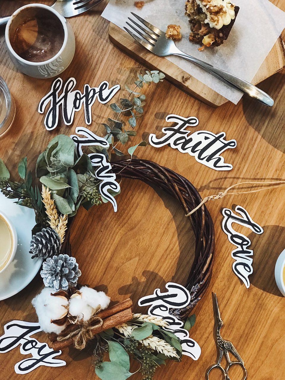 [25 NOV WORKSHOP] RUSTIC FLORALS x CALLIGRAPHY ORNAMENTS WREATH